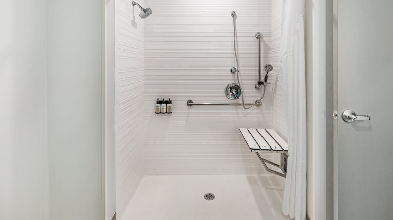 <b>avid hotel Bentonville-Rogers Room</b>. Images powered by <a href="https://www.leonardoworldwide.com/" title="Leonardo Worldwide" target="_blank">Leonardo</a>.