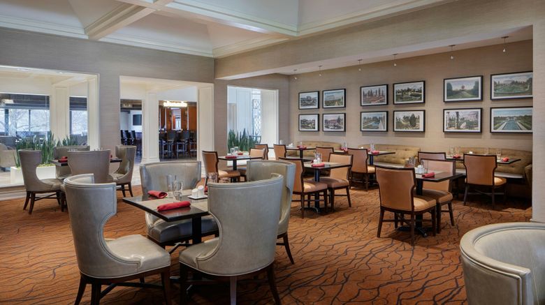 <b>Sheraton Westport Chalet Hotel St. Louis Restaurant</b>. Images powered by <a href="https://www.leonardoworldwide.com/" title="Leonardo Worldwide" target="_blank">Leonardo</a>.