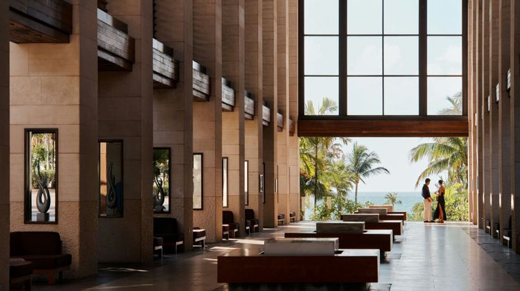 The Cove at Atlantis Lobby