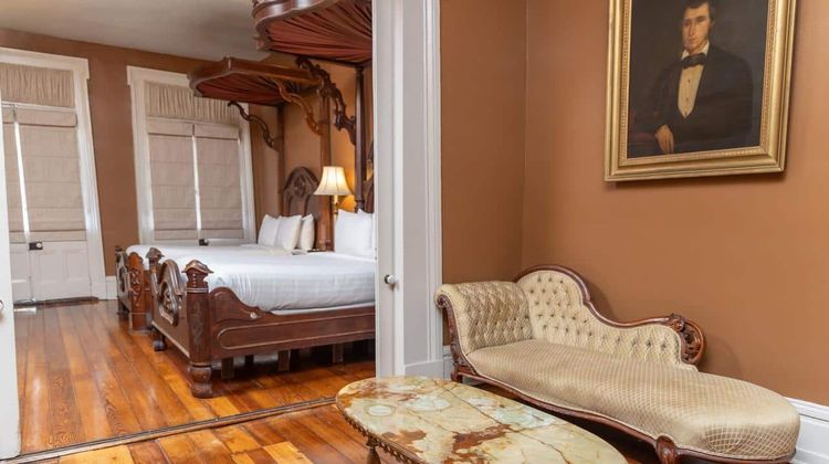 The Lamothe House Hotel Suite