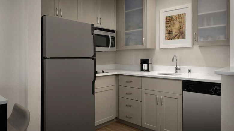 <b>Residence Inn Seattle Bellevue/Downtown Room</b>. Images powered by <a href="https://www.leonardoworldwide.com/" title="Leonardo Worldwide" target="_blank">Leonardo</a>.