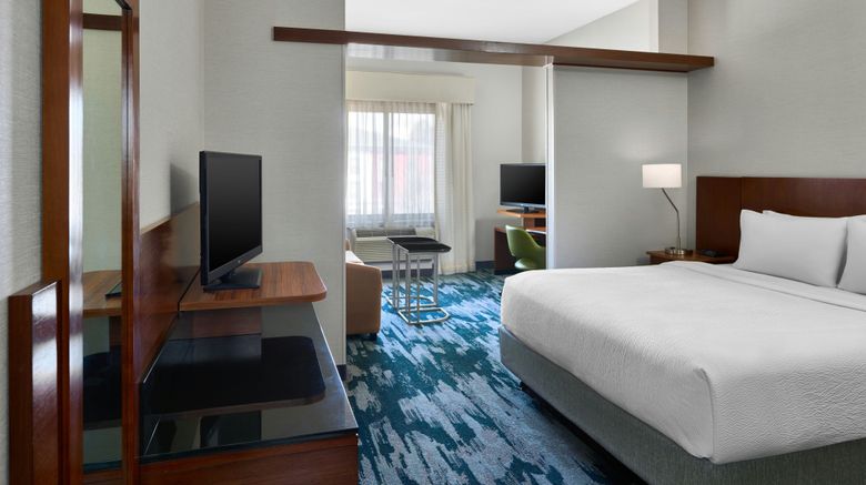 <b>Fairfield Inn & Suites Knoxville West Suite</b>. Images powered by <a href="https://www.leonardoworldwide.com/" title="Leonardo Worldwide" target="_blank">Leonardo</a>.