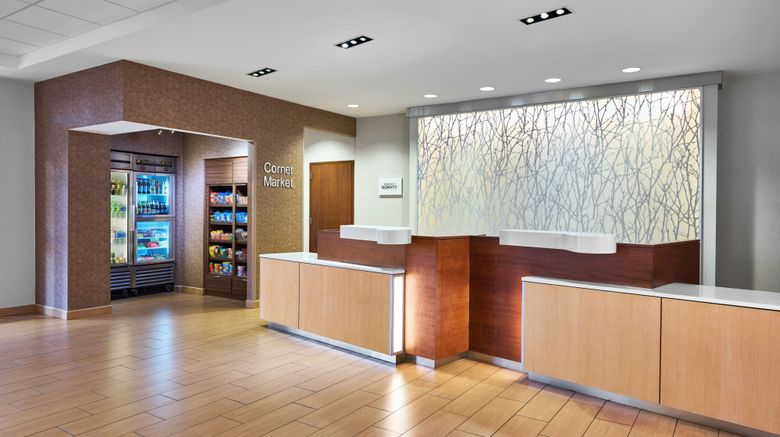 <b>Fairfield Inn & Suites Knoxville West Lobby</b>. Images powered by <a href="https://www.leonardoworldwide.com/" title="Leonardo Worldwide" target="_blank">Leonardo</a>.