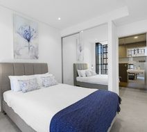Astra Apartments St Leonards Room