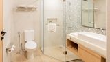 Holiday Inn Exp Suites Banjarmas Room