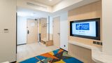 Holiday Inn Exp Suites Banjarmas Room