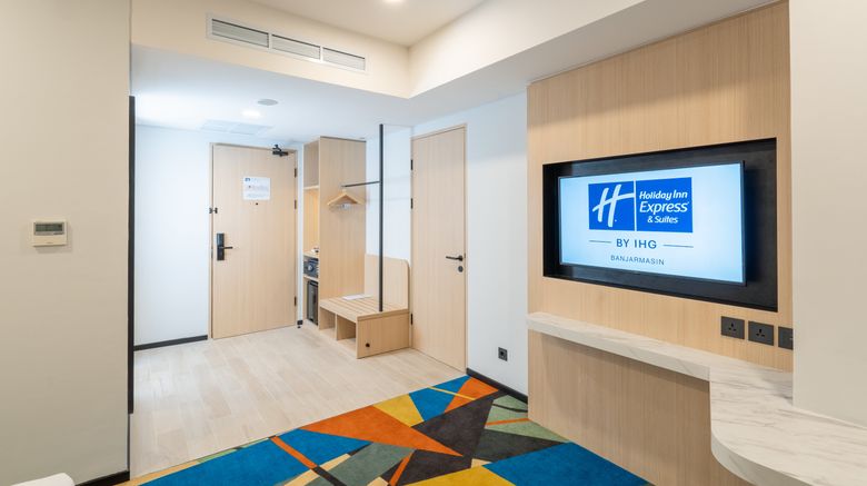 <b>Holiday Inn Exp Suites Banjarmas Room</b>. Images powered by <a href="https://www.leonardoworldwide.com/" title="Leonardo Worldwide" target="_blank">Leonardo</a>.