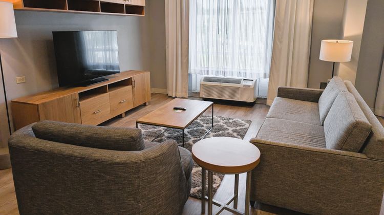 Holiday Inn Morgantown - University Area Suite