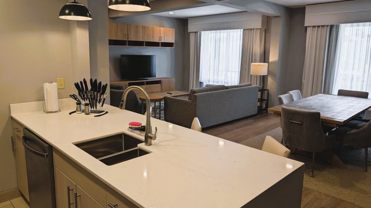 Holiday Inn Morgantown - University Area Suite