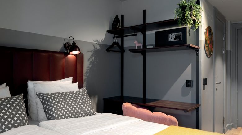 <b>City Hotel Room</b>. Images powered by <a href="https://www.leonardoworldwide.com/" title="Leonardo Worldwide" target="_blank">Leonardo</a>.