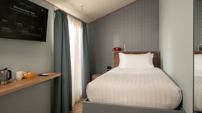 <b>Cloud 7 Hotel Roma Room</b>. Images powered by <a href="https://www.leonardoworldwide.com/" title="Leonardo Worldwide" target="_blank">Leonardo</a>.