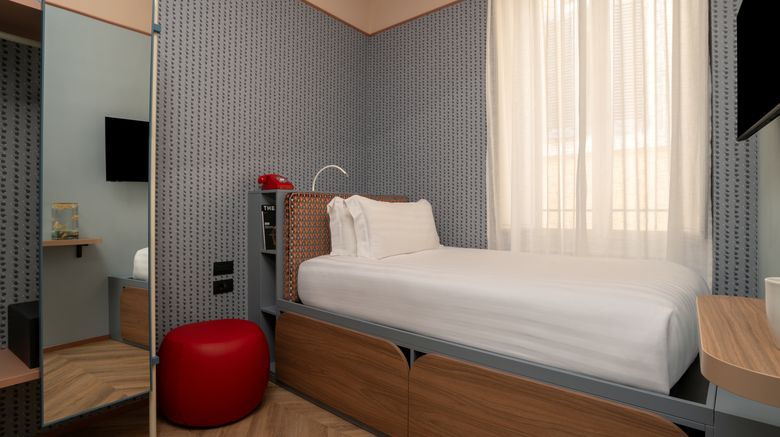 <b>Cloud 7 Hotel Roma Room</b>. Images powered by <a href="https://www.leonardoworldwide.com/" title="Leonardo Worldwide" target="_blank">Leonardo</a>.
