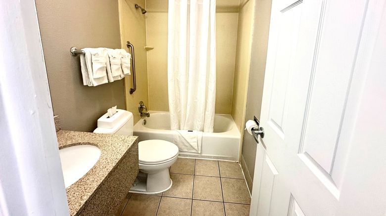<b>Red Carpet Inn Stamford Room</b>. Images powered by <a href="https://www.leonardoworldwide.com/" title="Leonardo Worldwide" target="_blank">Leonardo</a>.