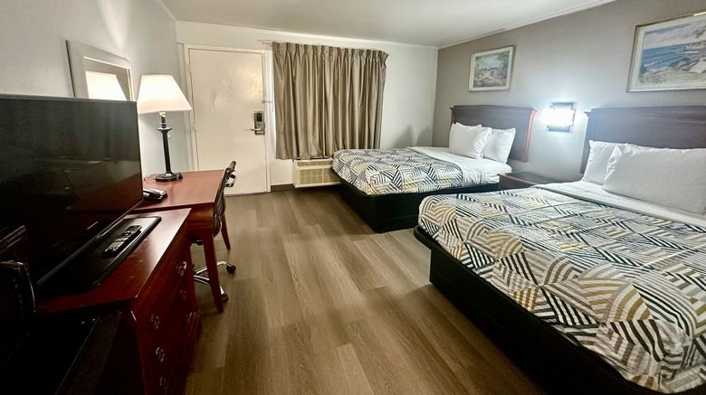 <b>Red Carpet Inn Stamford Room</b>. Images powered by <a href="https://www.leonardoworldwide.com/" title="Leonardo Worldwide" target="_blank">Leonardo</a>.