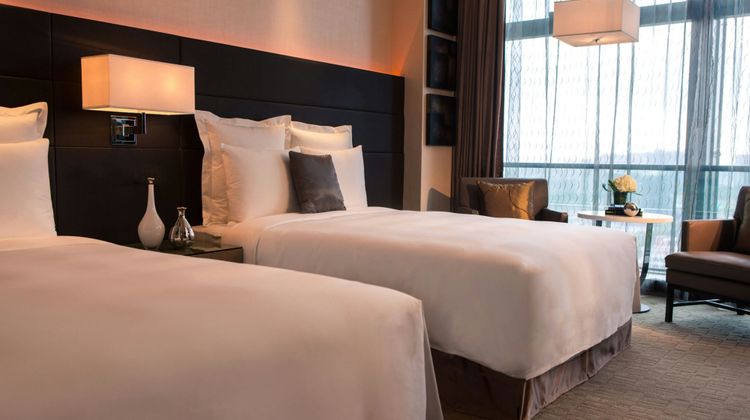 Renaissance Guiyang Hotel Room