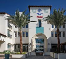 Sanctity Hotel Rancho Cucamonga Exterior