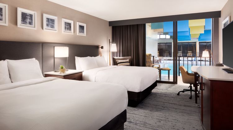 Hotel Champlain, Curio Collection Room