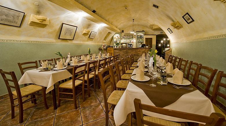 <b>Hotel RT Regent Restaurant</b>. Images powered by <a href="https://www.leonardoworldwide.com/" title="Leonardo Worldwide" target="_blank">Leonardo</a>.