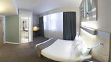 <b>Holiday Inn Express City Centre Room</b>. Virtual Tours powered by <a href="https://www.leonardoworldwide.com/" title="Leonardo Worldwide" target="_blank">Leonardo</a>.