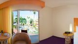 <b>The Saguaro Palm Springs Room</b>. Virtual Tours powered by <a href="https://www.leonardoworldwide.com/" title="Leonardo Worldwide" target="_blank">Leonardo</a>.