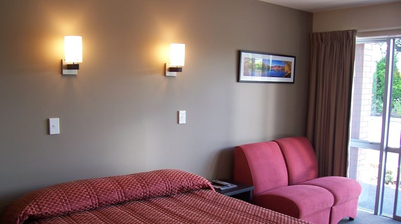 <b>Cranford Oak Motel Room</b>. Images powered by <a href="https://www.leonardoworldwide.com/" title="Leonardo Worldwide" target="_blank">Leonardo</a>.