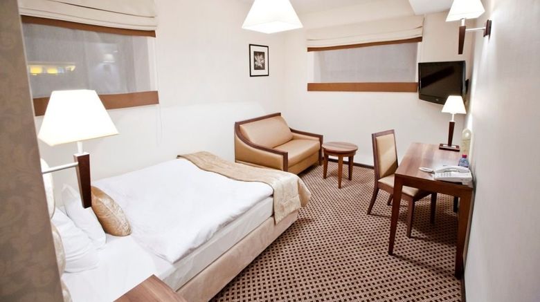 <b>Gold Hotel Silvia Room</b>. Images powered by <a href="https://www.leonardoworldwide.com/" title="Leonardo Worldwide" target="_blank">Leonardo</a>.