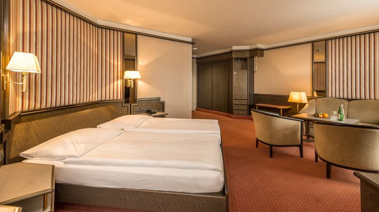 <b>Hotel Monopol Lucerne Room</b>. Images powered by <a href="https://www.leonardoworldwide.com/" title="Leonardo Worldwide" target="_blank">Leonardo</a>.