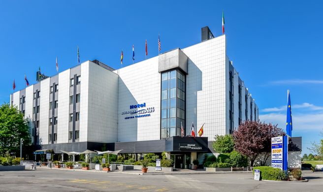 Hotel Bologna Airport Exterior