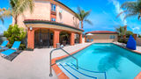 <b>Holiday Inn Express Pool</b>. Virtual Tours powered by <a href="https://www.leonardoworldwide.com/" title="Leonardo Worldwide" target="_blank">Leonardo</a>.
