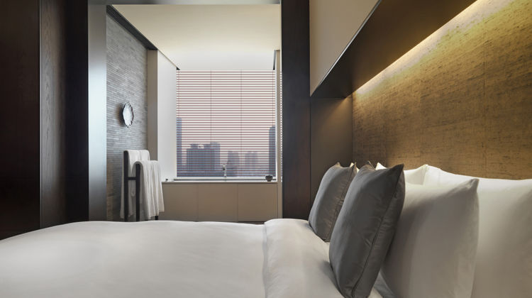 The PuLi Hotel and Spa Suite