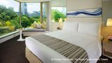 The Royal Pacific Hotel & Towers Room