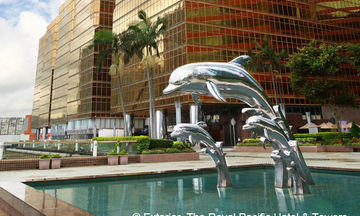 The Royal Pacific Hotel & Towers