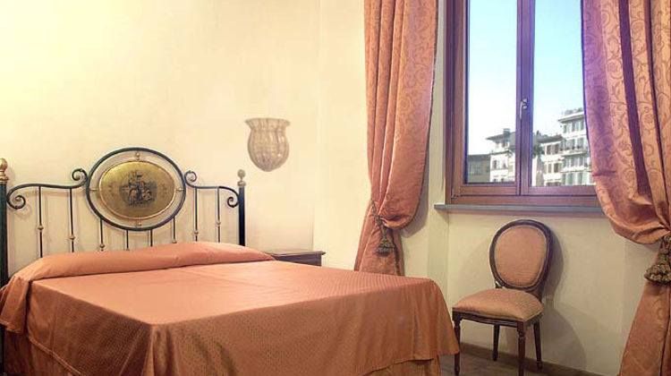 Hotel Domus Florentiae Exterior
