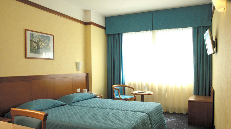 Raffaello Hotel Room