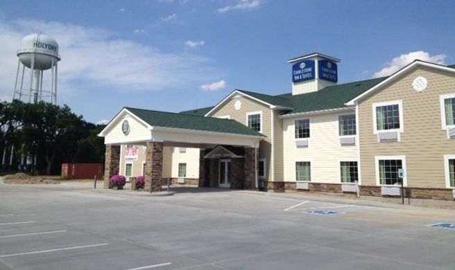 Cobblestone Inn & Suites Holyoke Exterior