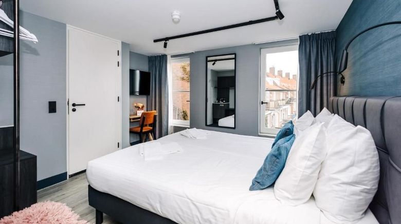 <b>Amsterdam Beach Hotel Room</b>. Images powered by <a href="https://www.leonardoworldwide.com/" title="Leonardo Worldwide" target="_blank">Leonardo</a>.