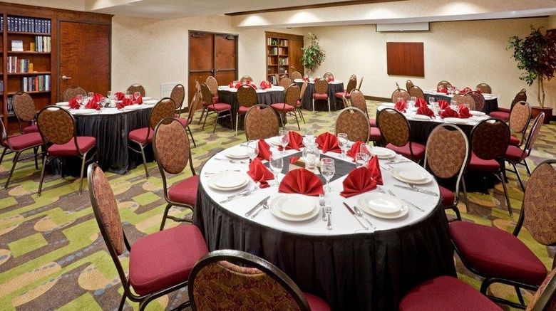 <b>Holiday Inn Express Hotel & Suites Ballroom</b>. Images powered by <a href="https://www.leonardoworldwide.com/" title="Leonardo Worldwide" target="_blank">Leonardo</a>.