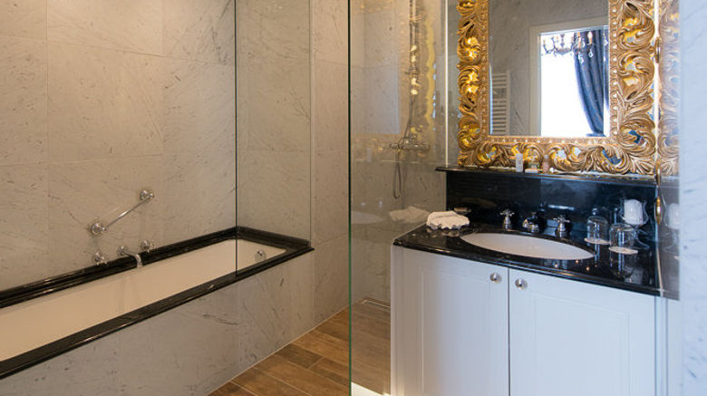 <b>Heritage Hotel Relais & Chateaux Room</b>. Images powered by <a href="https://www.leonardoworldwide.com/" title="Leonardo Worldwide" target="_blank">Leonardo</a>.