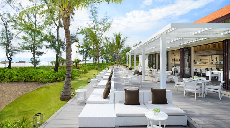 <b>Banyan Tree Lang Co Vietnam Restaurant</b>. Images powered by <a href="https://www.leonardoworldwide.com/" title="Leonardo Worldwide" target="_blank">Leonardo</a>.