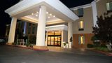 Holiday Inn Express Exterior