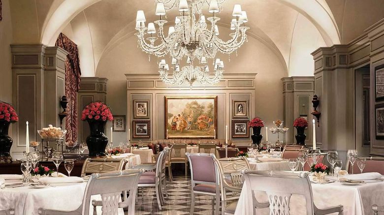 <b>Four Seasons Hotel Florence Restaurant</b>. Images powered by <a href=https://www.travelagewest.com/Hotels/Florence/