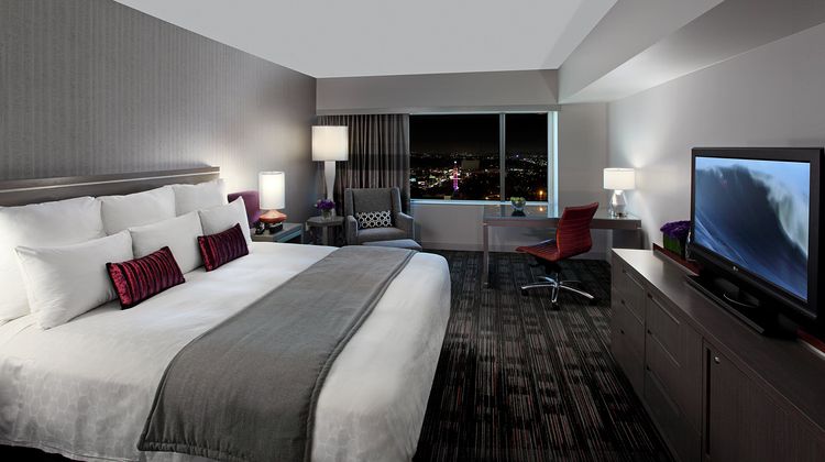 Loews Hollywood Hotel Room