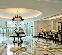 InterContinental Porto-Palacio das Cardo Lobby