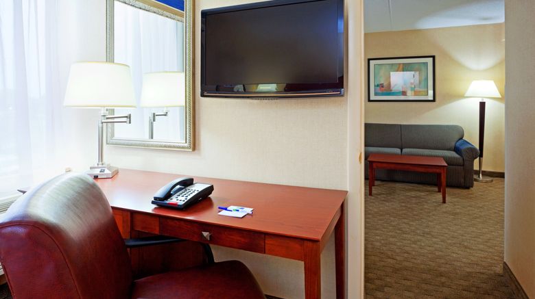 <b>Holiday Inn Express Suite</b>. Images powered by <a href="https://www.leonardoworldwide.com/" title="Leonardo Worldwide" target="_blank">Leonardo</a>.