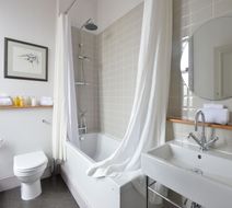New Park Manor Hotel Room