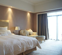Babylon Hotel Room