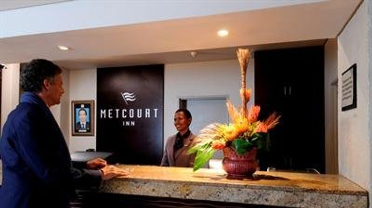 Metcourt Inn at the Grand Palm Resort Lobby