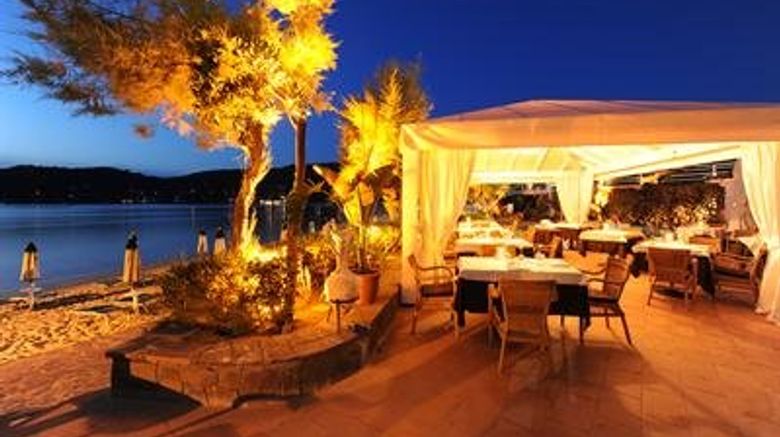 <b>Hotel Hermitage Restaurant</b>. Images powered by <a href="https://www.leonardoworldwide.com/" title="Leonardo Worldwide" target="_blank">Leonardo</a>.