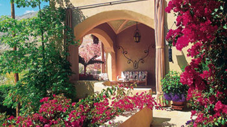 The Willows Historic Palm Springs Inn Exterior