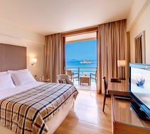 Amphitryon Hotel Room